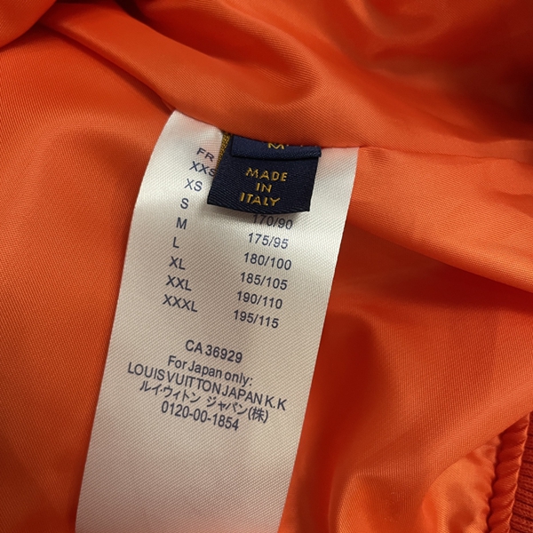 ブランドジャケット全体デザイン